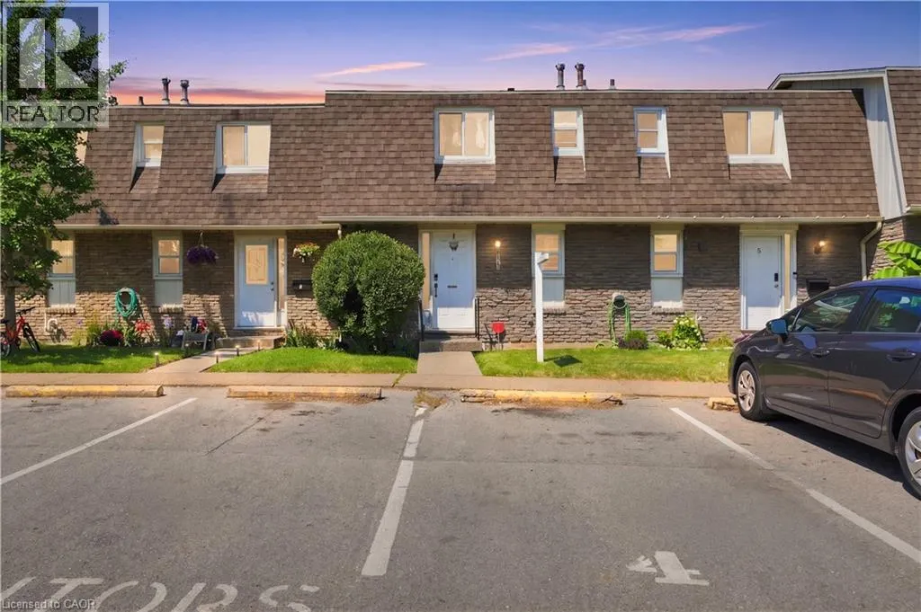 131 ROCKWOOD Avenue Unit# 4 #4
