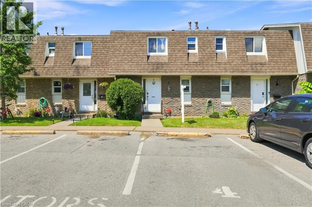131 ROCKWOOD Avenue Unit# 4 #4