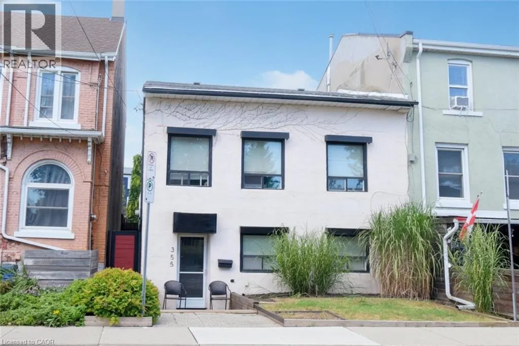 355 MACNAB Street N