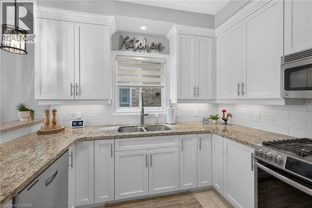 68 GARINGER Crescent