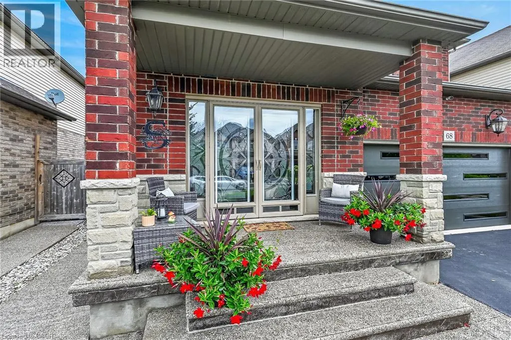 68 GARINGER Crescent