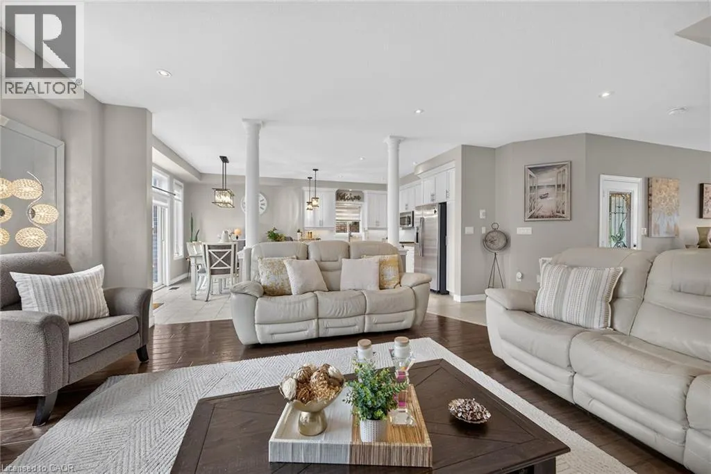 68 GARINGER Crescent
