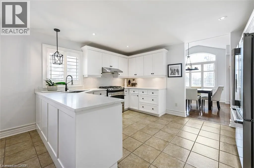 27 CARVER Drive