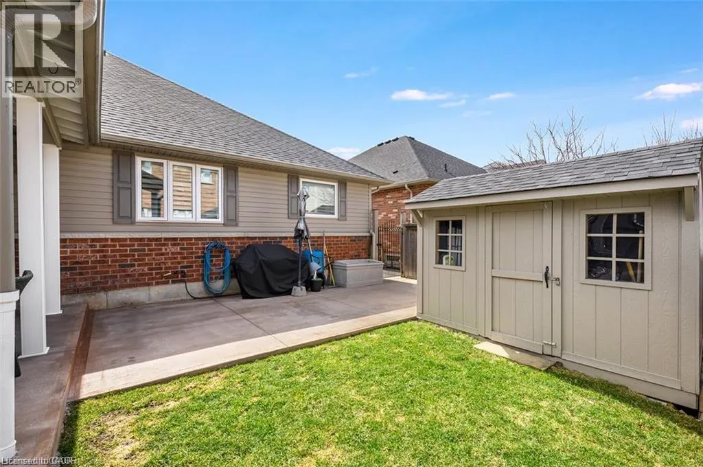 27 CARVER Drive