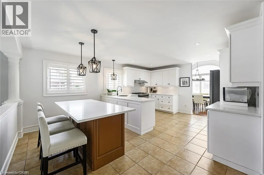 27 CARVER Drive