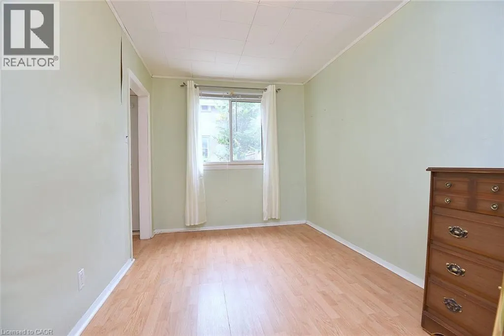 340 KING Street W