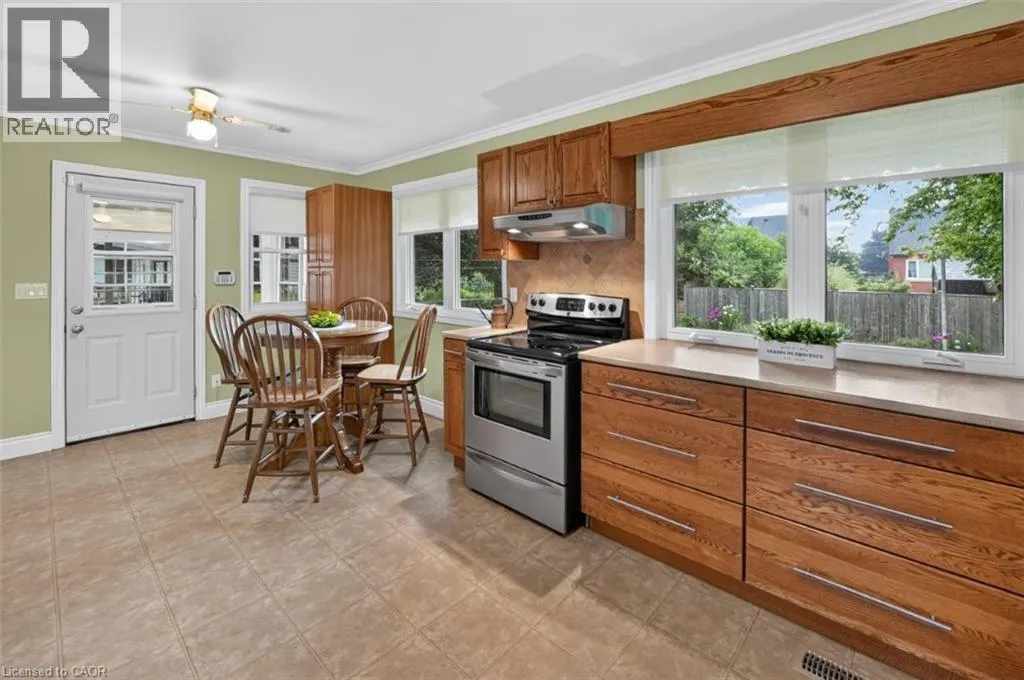 23 LAKEVIEW Avenue