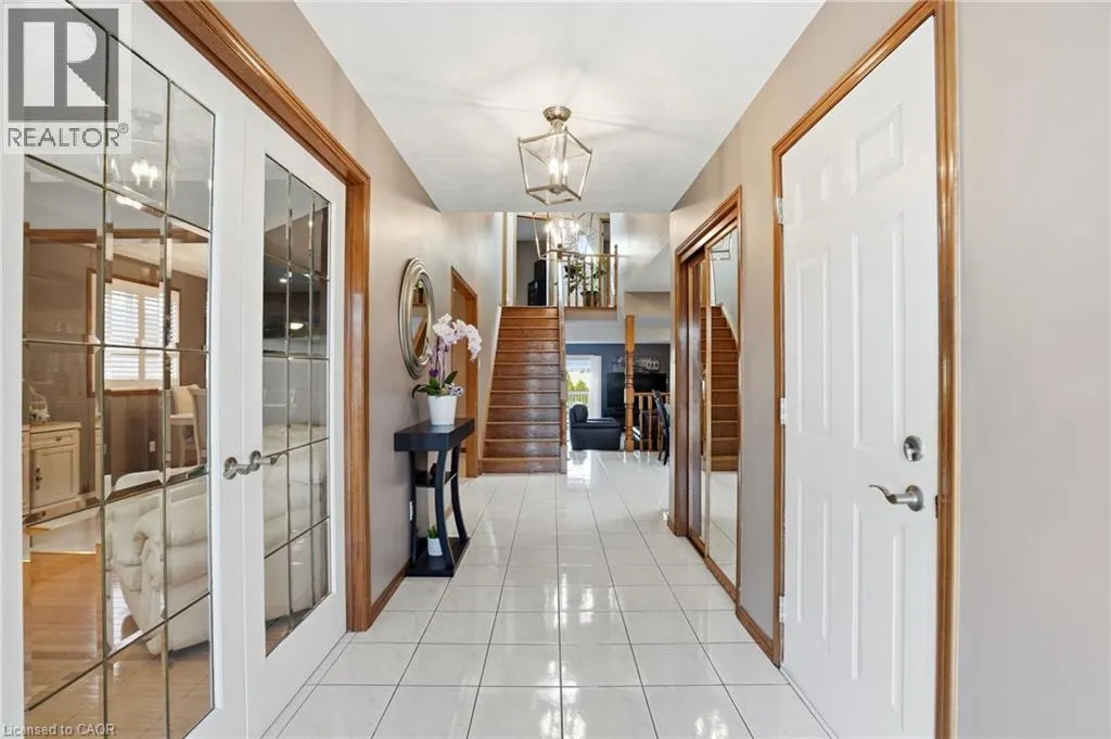 32 HIGHBURY Drive