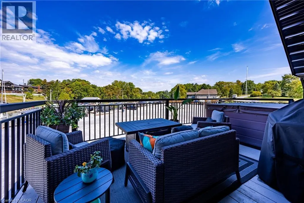 15 JAYLIN Crescent