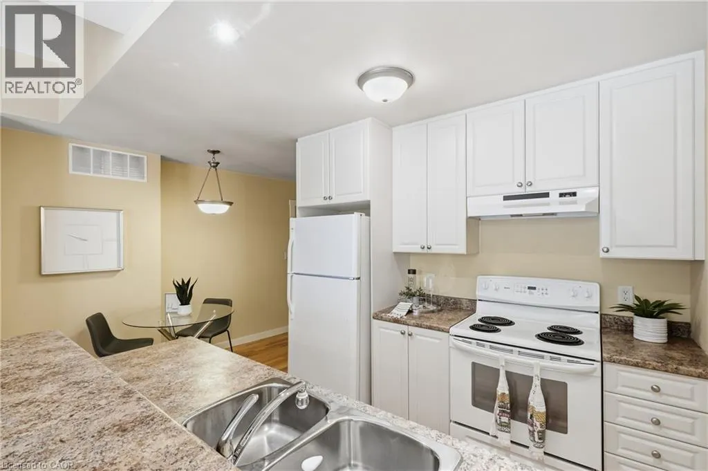 49 ONTARIO Street Unit# 7 #7