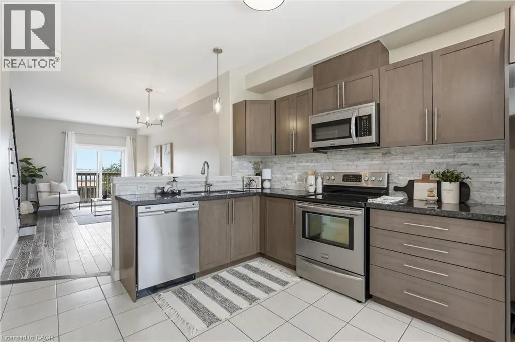31 EDENROCK Drive