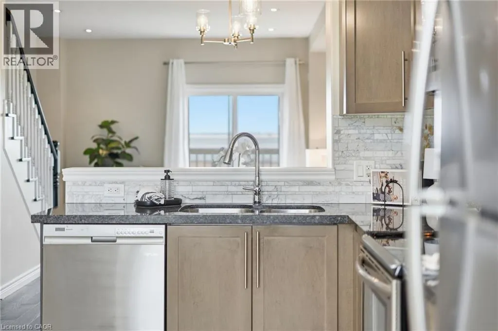 31 EDENROCK Drive