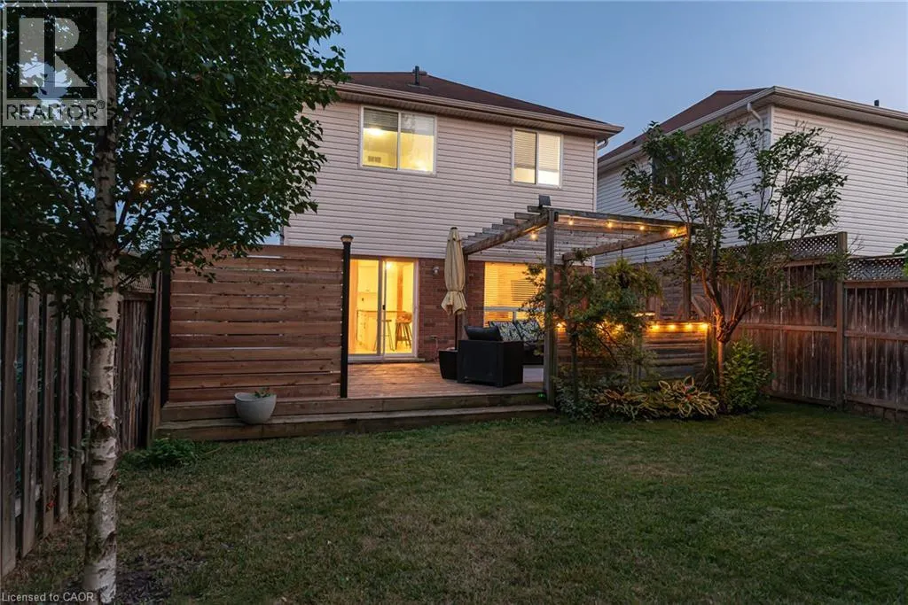 799 COMMONWEALTH Crescent