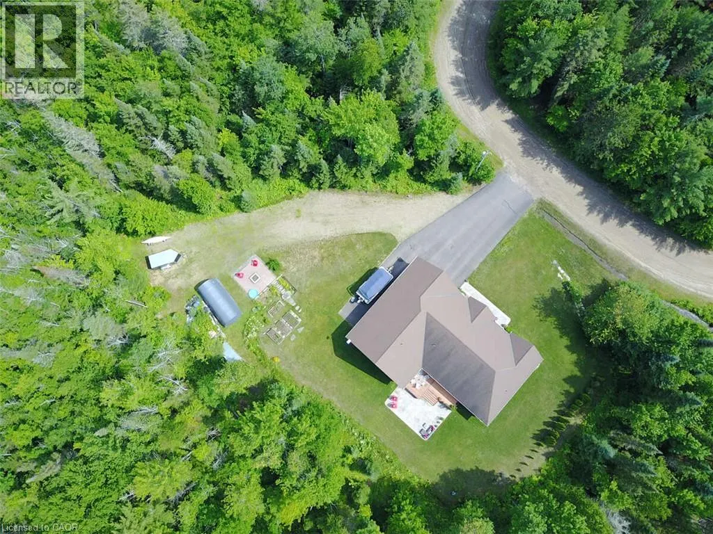 110 MONCK Square