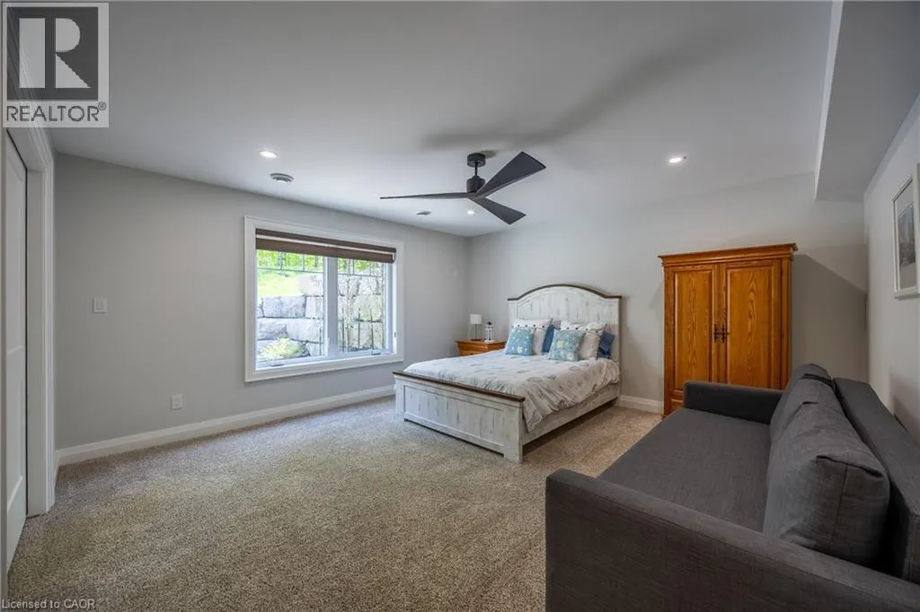 83 BEECHNUT Lane
