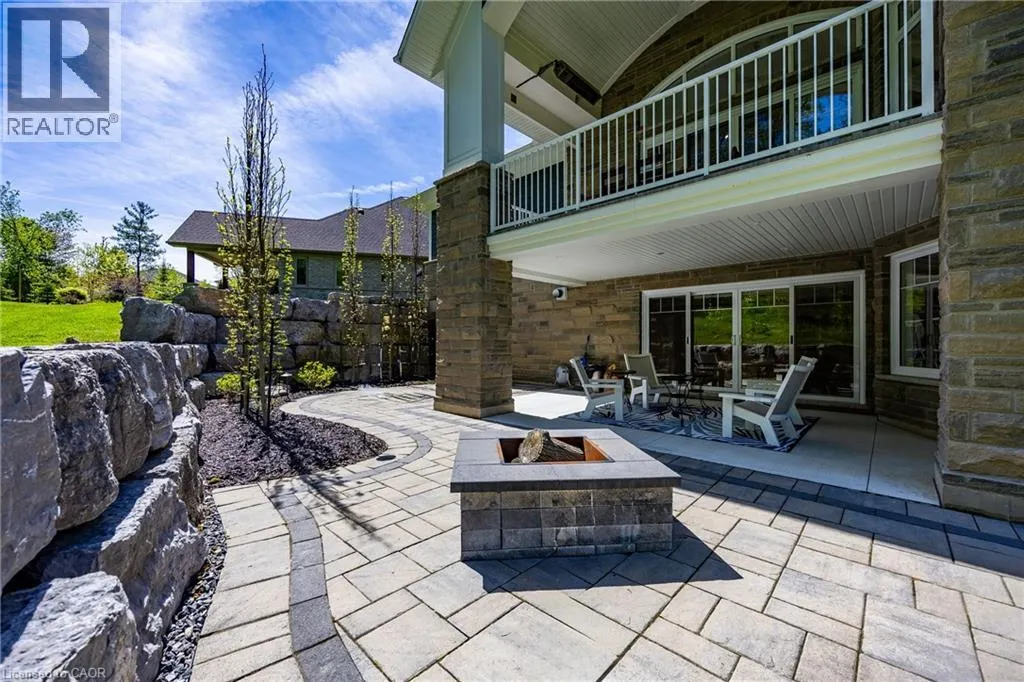 83 BEECHNUT Lane