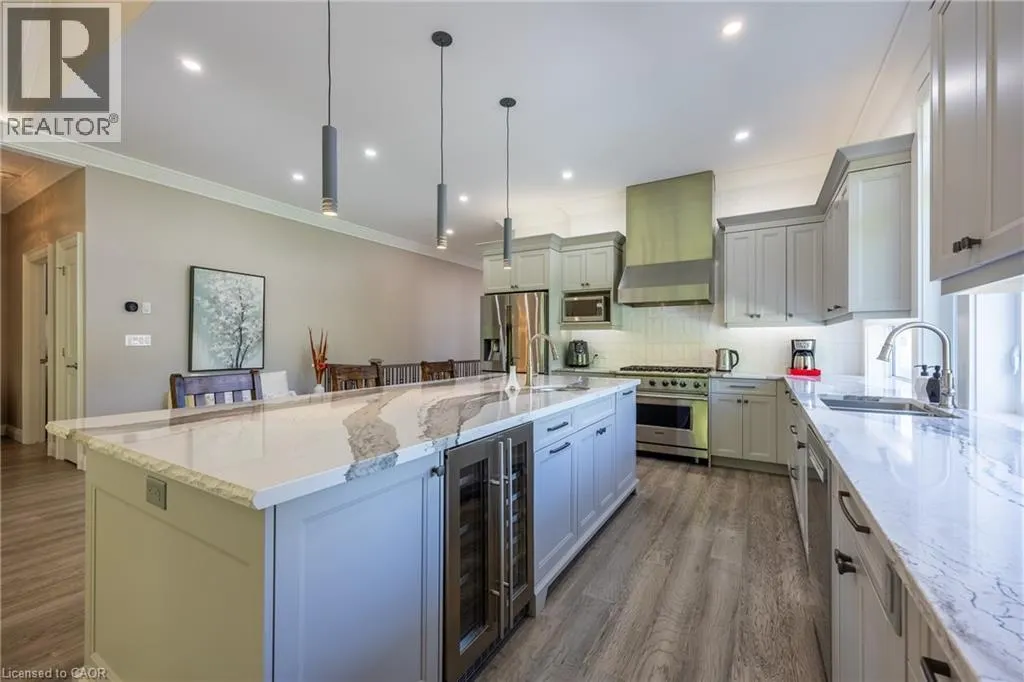 83 BEECHNUT Lane