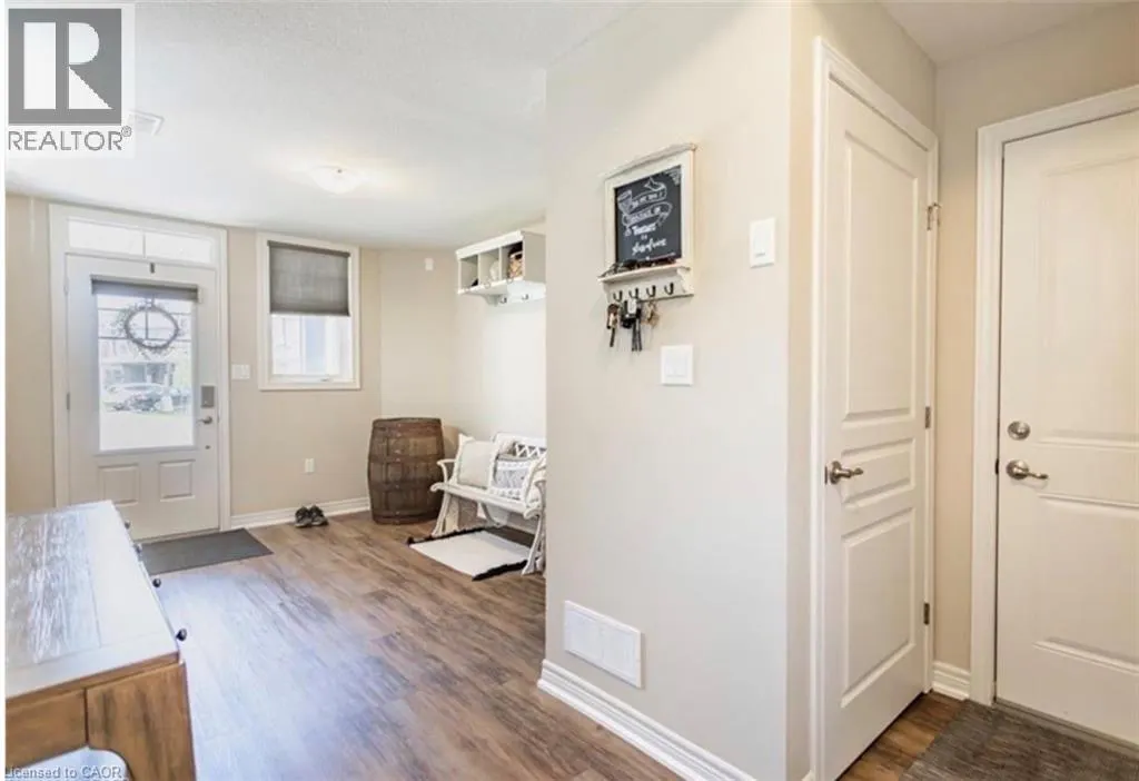 10 EGLESTON Lane