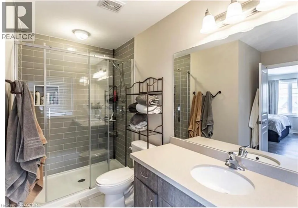 10 EGLESTON Lane