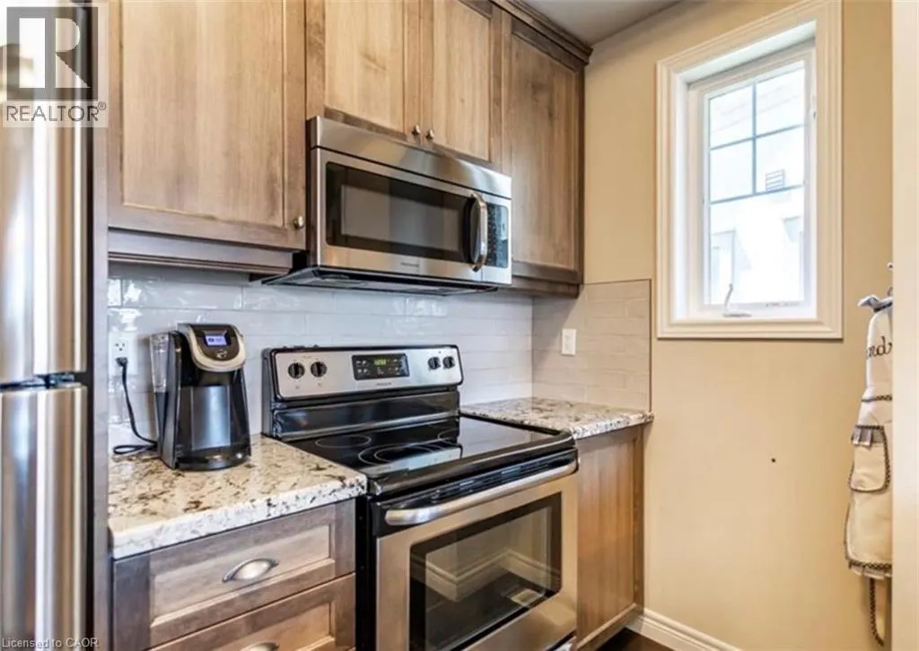 10 EGLESTON Lane