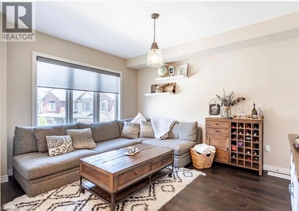 10 EGLESTON Lane