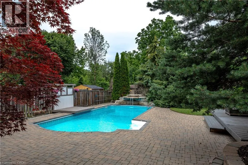 215 BURLOAK Drive