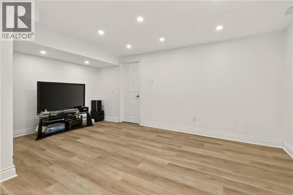 215 BURLOAK Drive