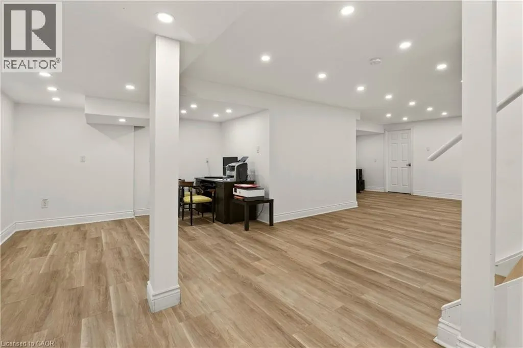 215 BURLOAK Drive