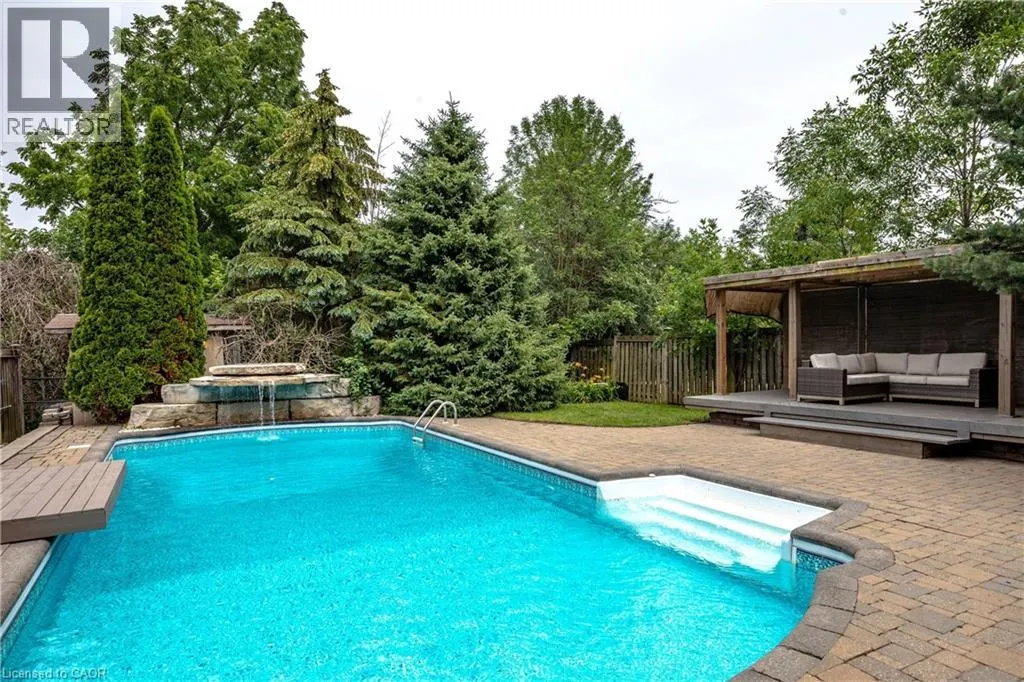 215 BURLOAK Drive