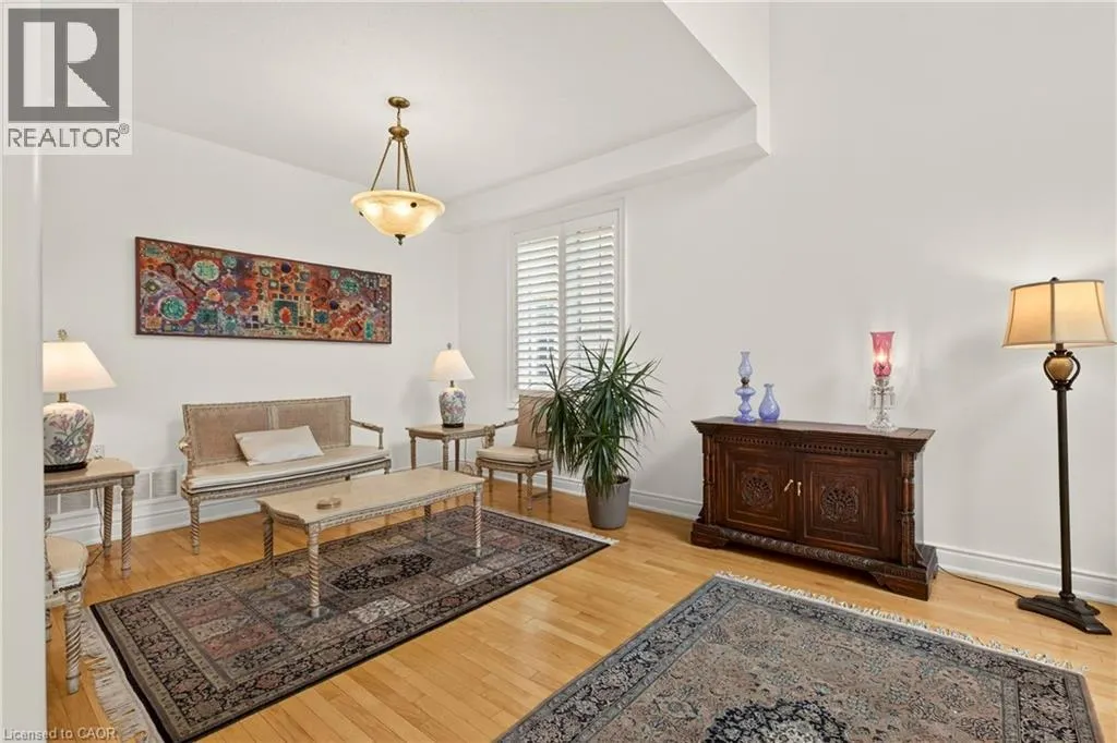 215 BURLOAK Drive