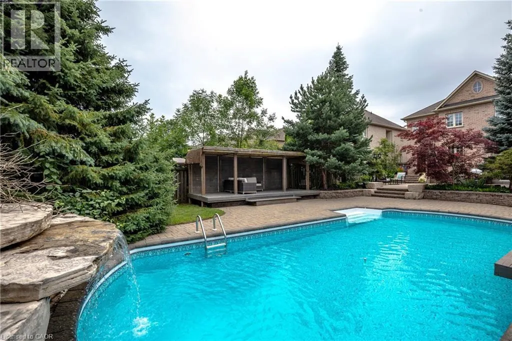 215 BURLOAK Drive