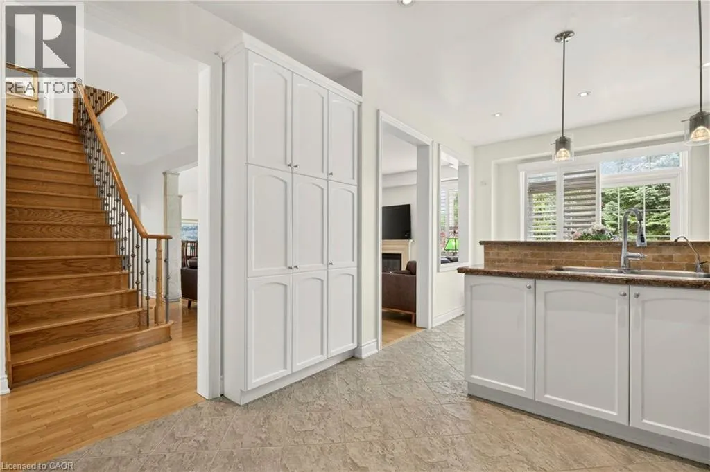 215 BURLOAK Drive