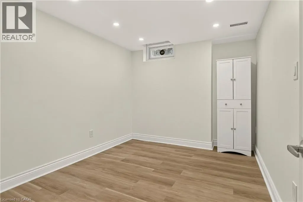 215 BURLOAK Drive