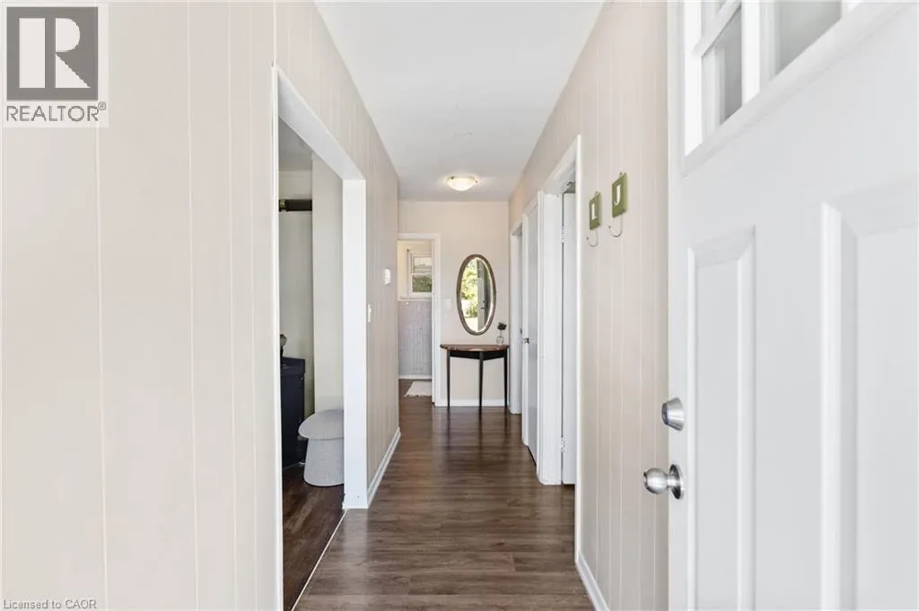 3 BOUSFIELD Lane