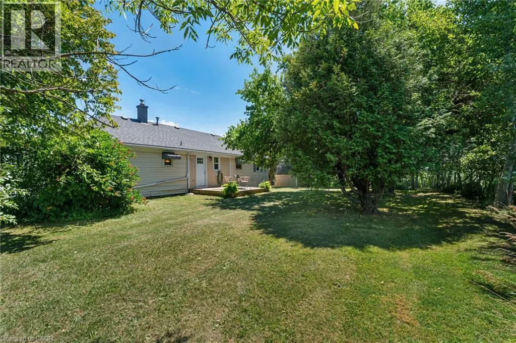 3 BOUSFIELD Lane