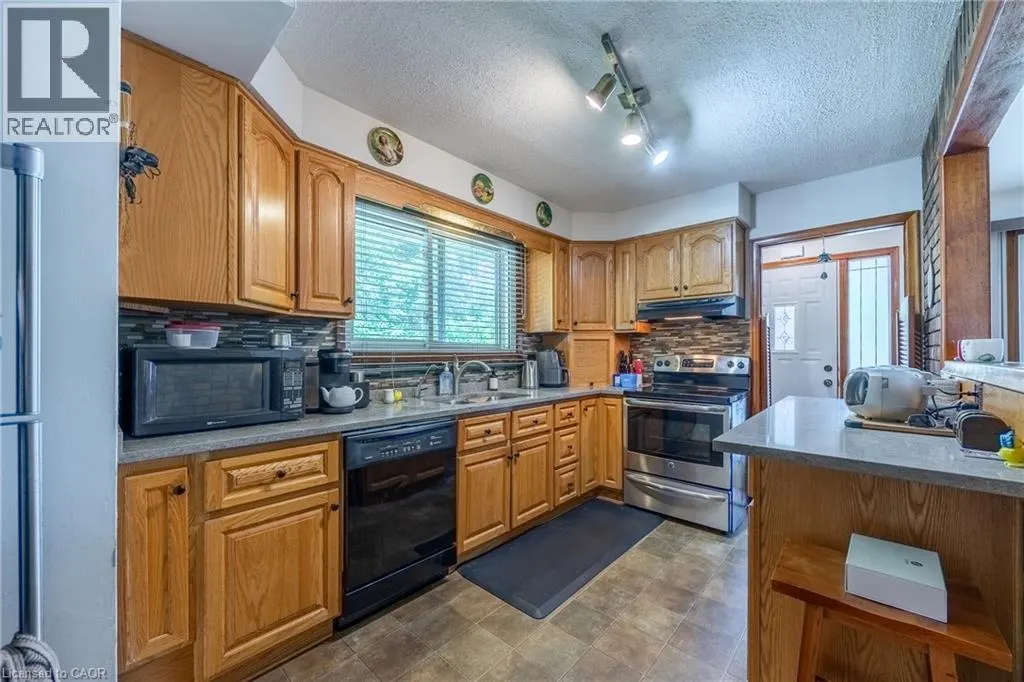 78 PARKER Drive