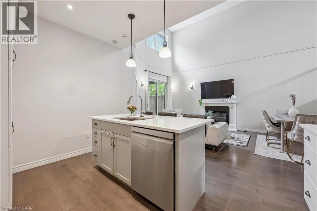 254 GOSLING GARDENS Unit# 12 #12
