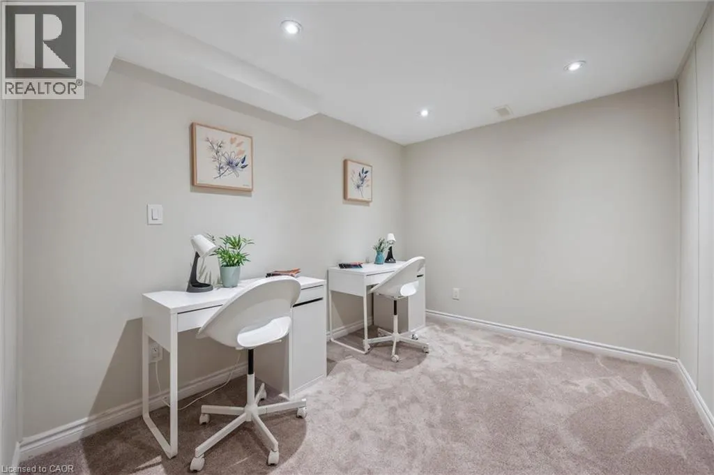254 GOSLING GARDENS Unit# 12 #12