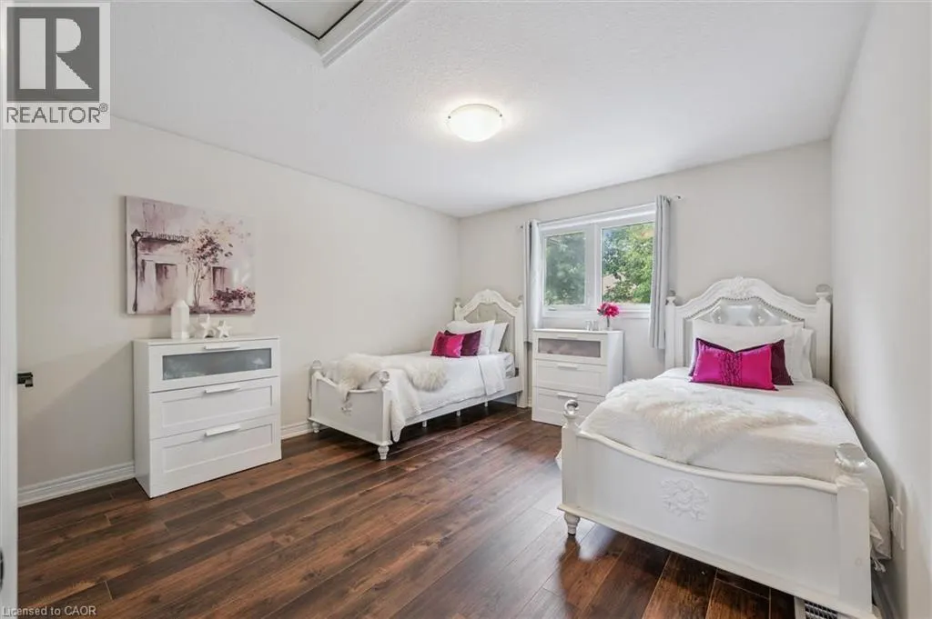 254 GOSLING GARDENS Unit# 12 #12