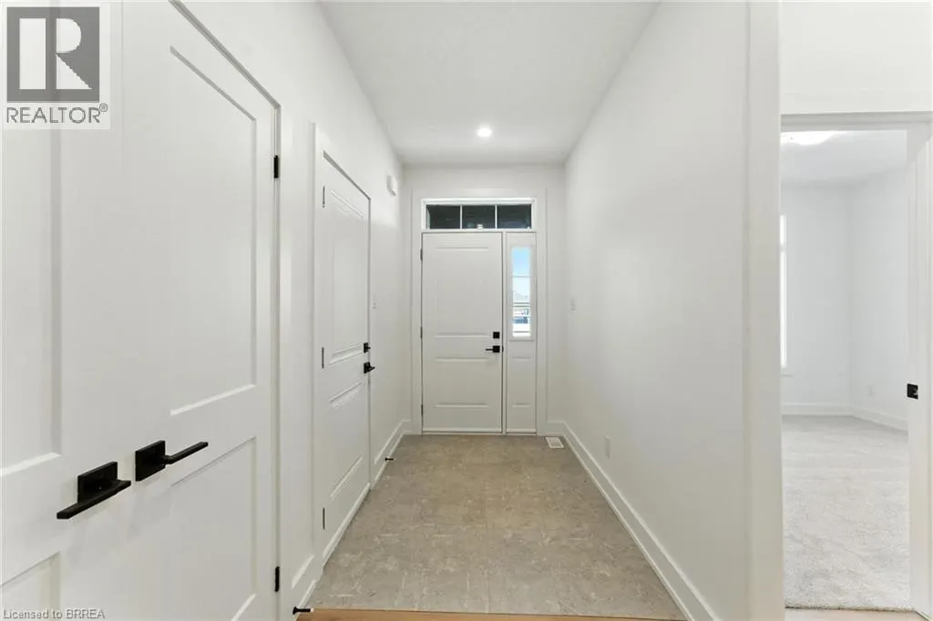 150 VANROOY Trail