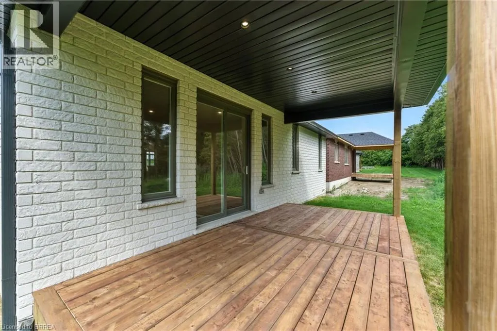 150 VANROOY Trail