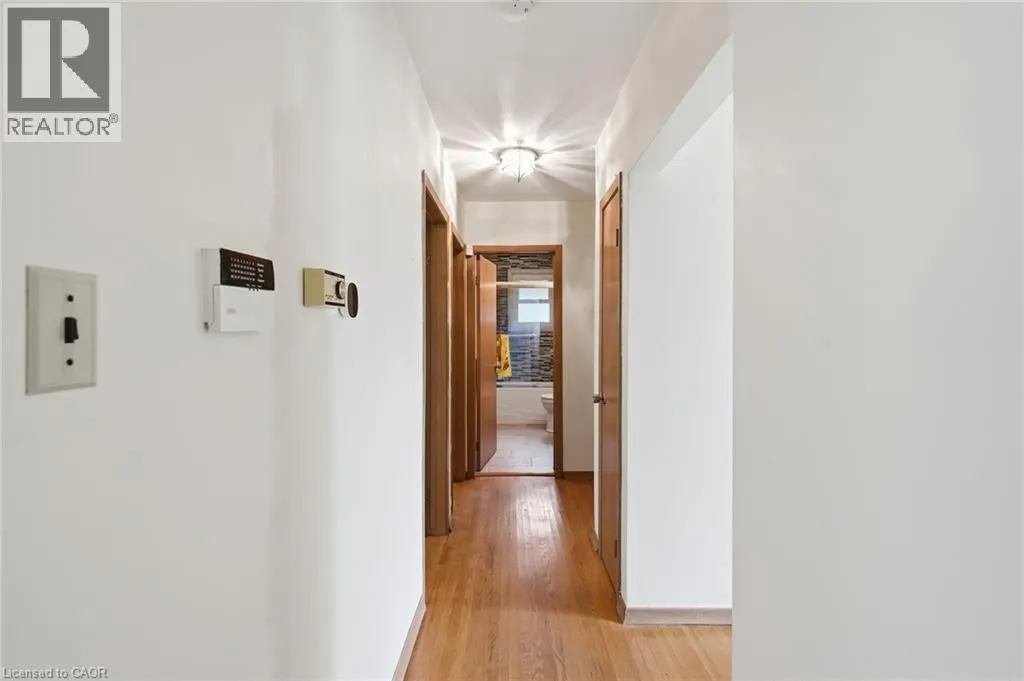 44 MCDONALD Court