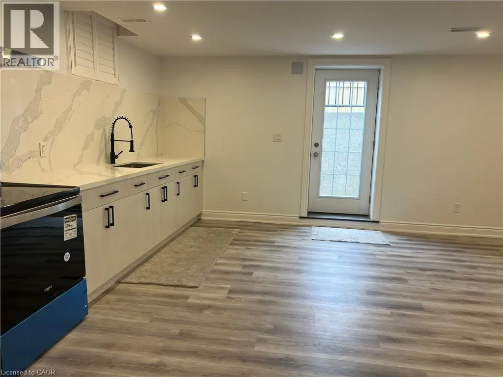 252 RAYMOND Road Unit# Lower #Lower
