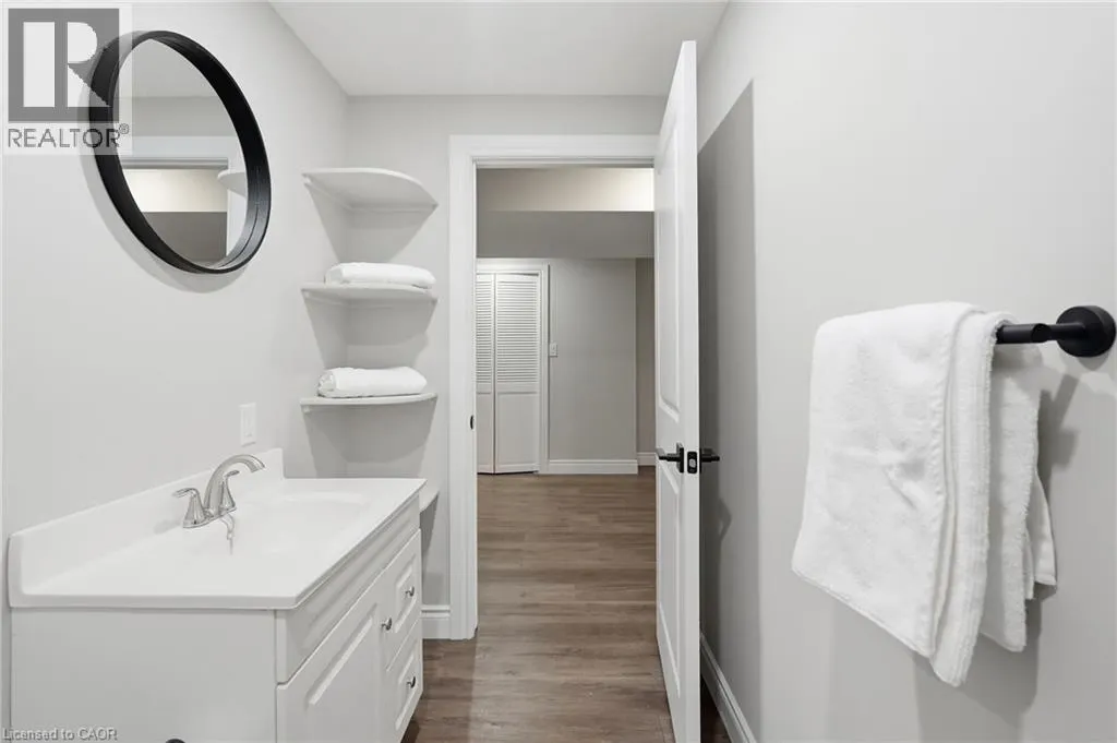 133 NEW LAKESHORE Road