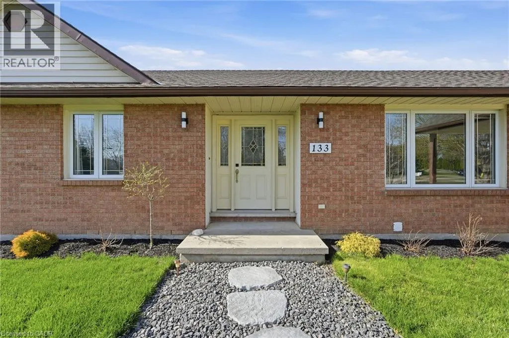 133 NEW LAKESHORE Road