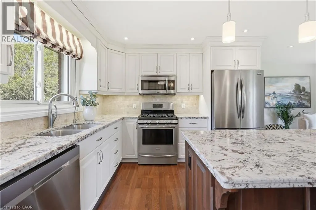 133 NEW LAKESHORE Road