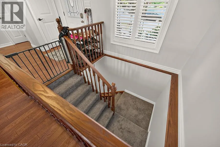 19 SPARROW Way