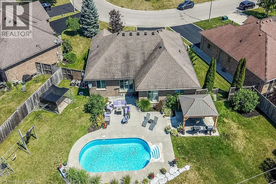 19 SPARROW Way