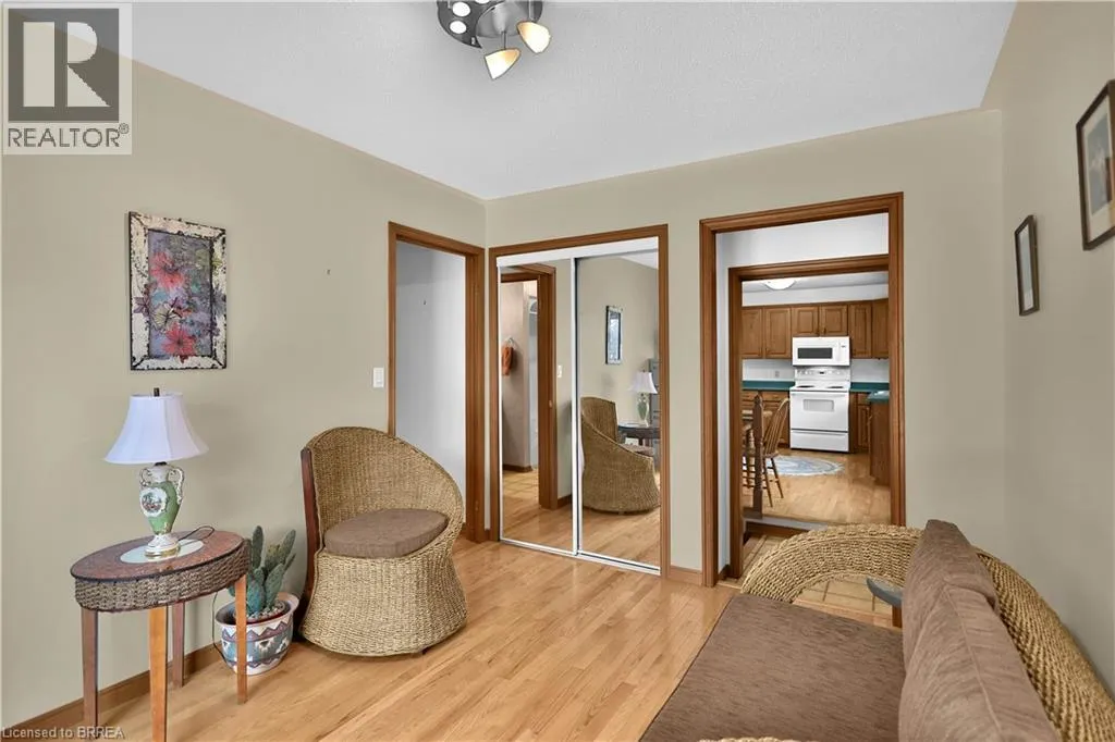 46 ANDERSON Avenue
