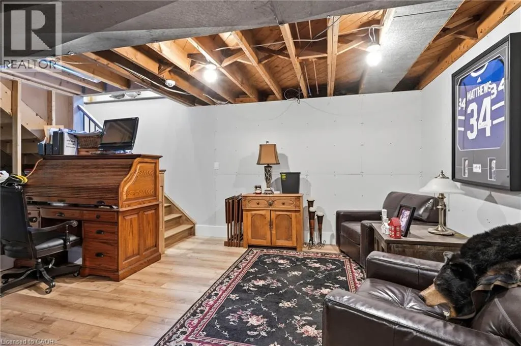 1095 GOVERNORS Road